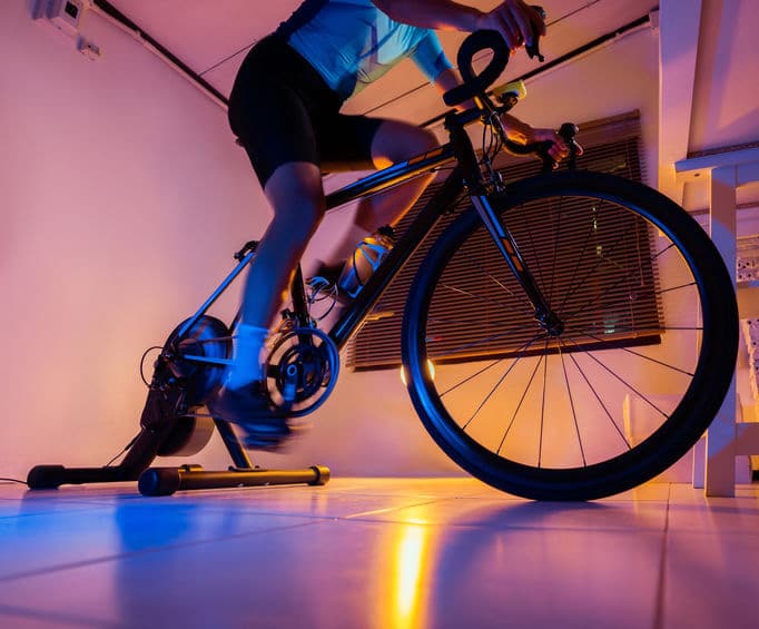 omhyggelig Anslået Bevæger sig Sådan vælger du den bedste cykeltræner - Guide til hjemmetræning